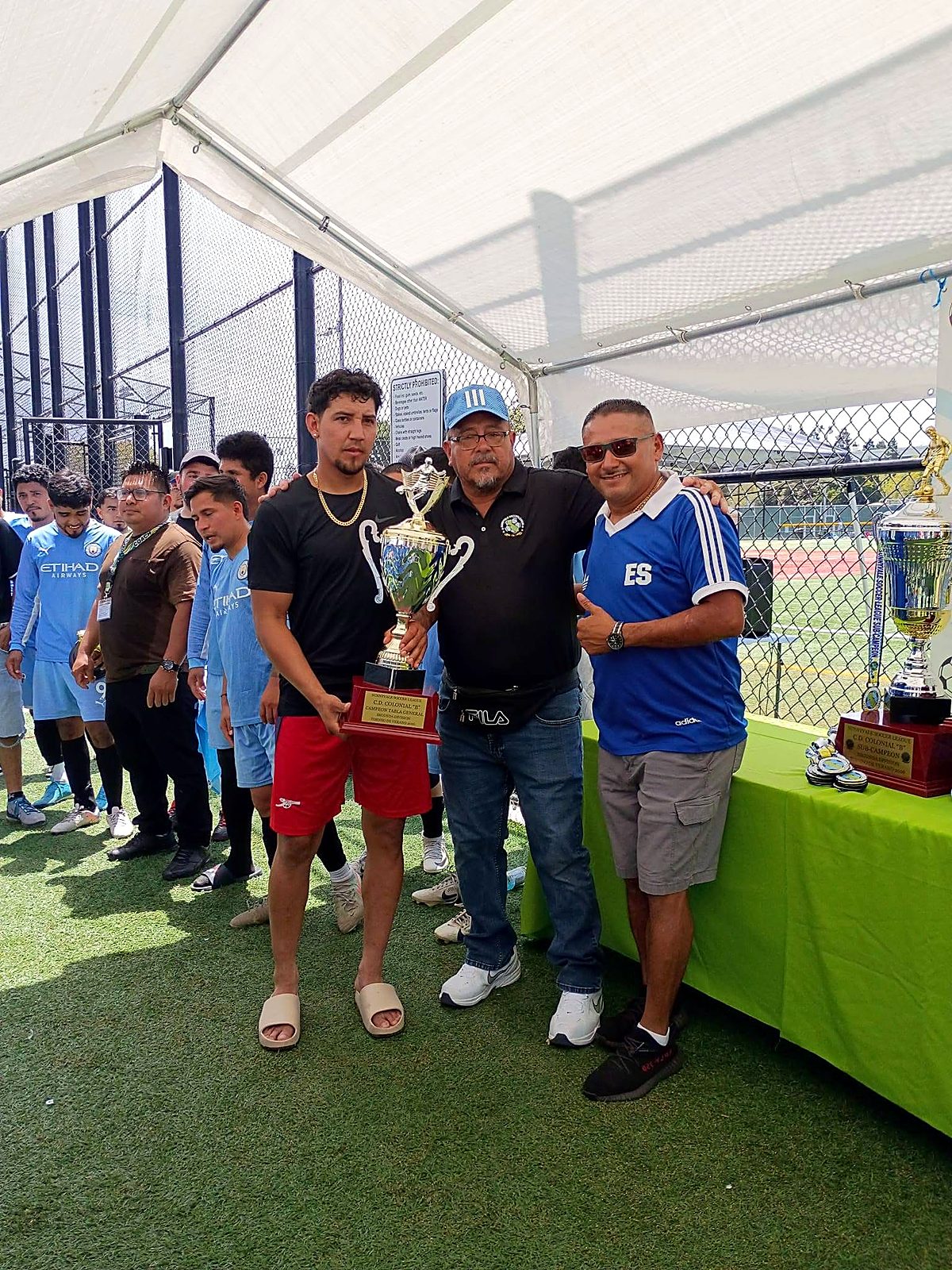Premiación de un campeón de la liga