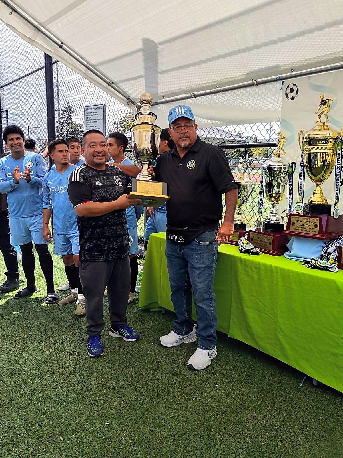 Entrega de la copa